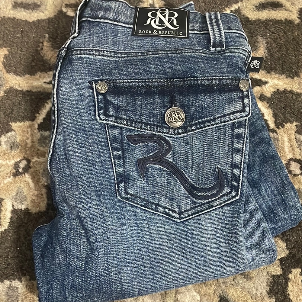 Rock & Republic Kasandra Flare Jeans size 2 M Stretch Great Condition R010353